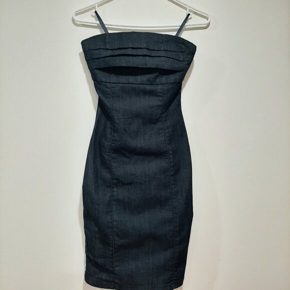 Unique Le Chateau strapless denim dress with pleats - Picture 1 of 12